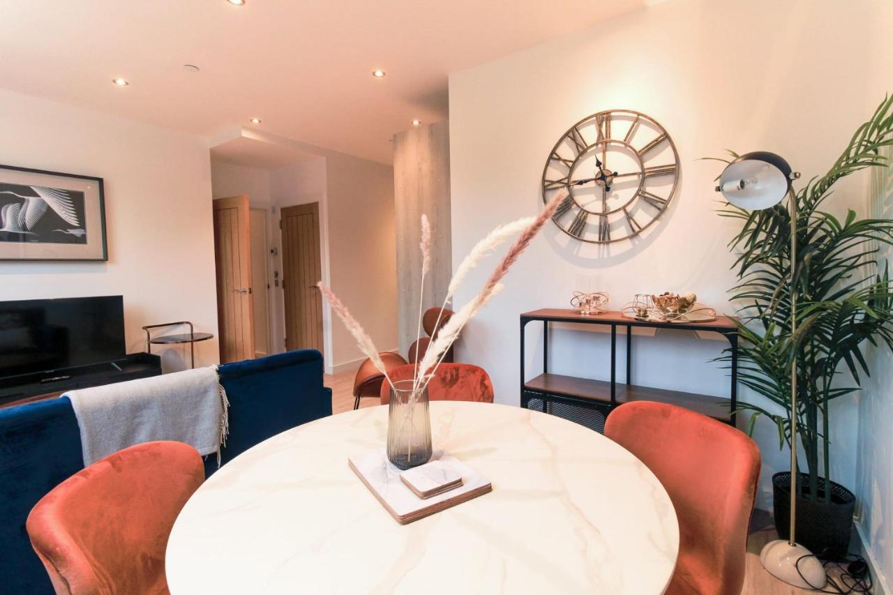 Furness House By Pay As U Stay Redhill  Εξωτερικό φωτογραφία