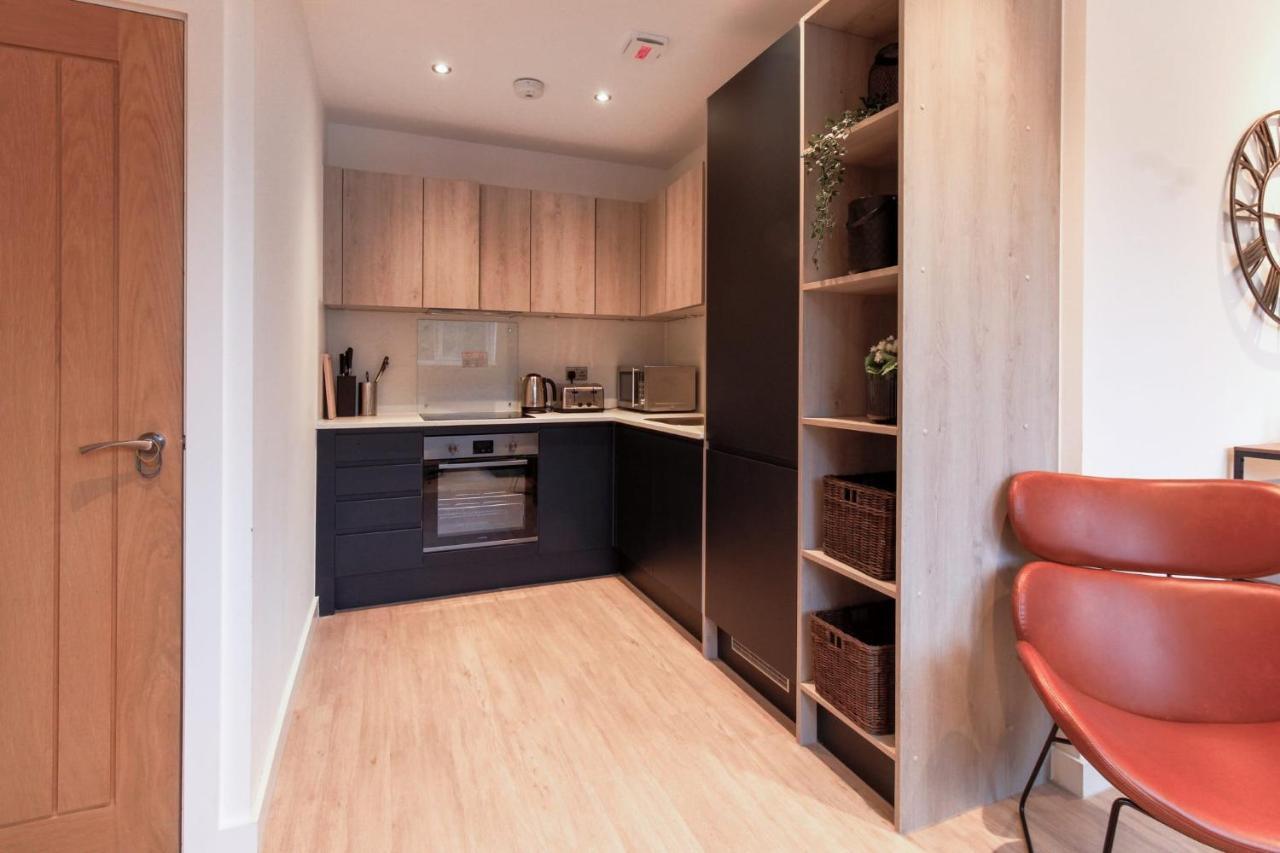 Furness House By Pay As U Stay Redhill  Εξωτερικό φωτογραφία