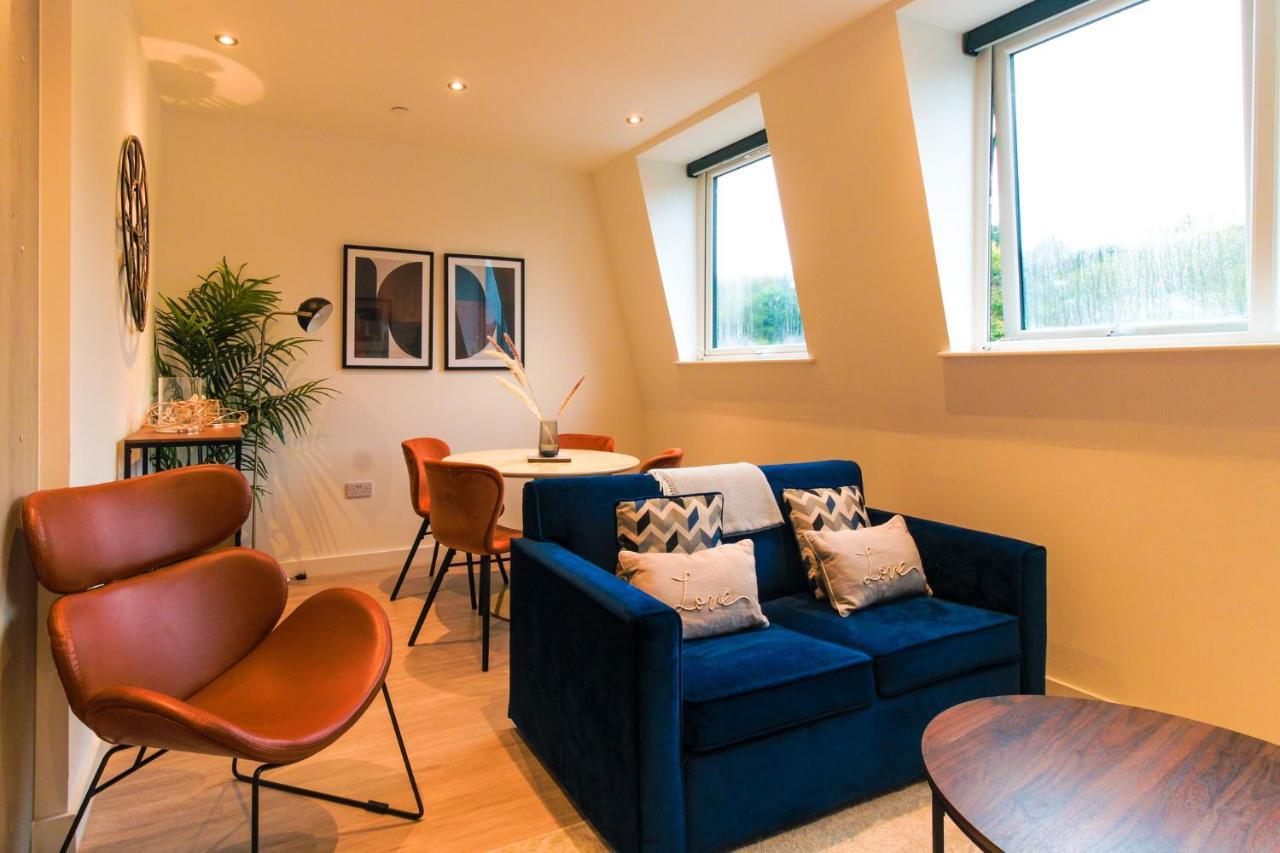 Furness House By Pay As U Stay Redhill  Εξωτερικό φωτογραφία