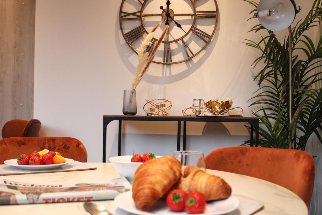 Furness House By Pay As U Stay Redhill  Εξωτερικό φωτογραφία